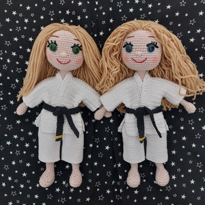 amigurumi karatés lány - Meska.hu