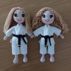 amigurumi karatés lány - játék & sport - baba & babaház - öltöztethető baba - Meska.hu