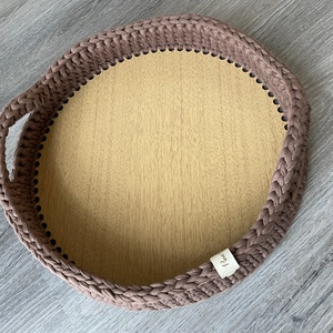 Horgolt tálca - tároló kosár - otthon & életmód - dekoráció - asztal és polc dekoráció - dekorációs tál, tartó - Meska.hu