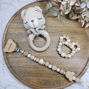 Első ajándékom - Bézs macis Babaváró ajándék Babaköszöntő ajándékbox - baba - mama - babalátogató ajándékcsomag - Meska.hu