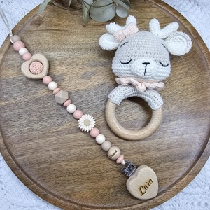 Első Ajándékom Babaköszöntő ajándékbox , Baba - mama, Baba játékok, Cumilánc, Csomózás, Gravírozás, pirográfia, MESKA