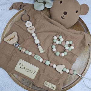 Első ajándékom - Barna macis szundikendő Babaváró ajándék Babaköszöntő ajándékbox - baba - mama - babalátogató ajándékcsomag - Meska.hu