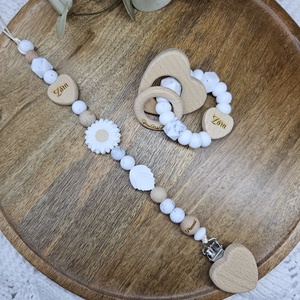 Első Ajándékom Babaköszöntő ajándékbox Névre gravírozva - baba - mama - baba játékok - cumilánc - Meska.hu