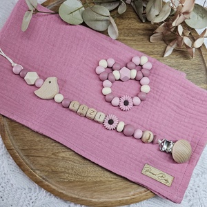 Első ajándékom - Mályva babakendő Babaváró ajándék Babaköszöntő ajándékbox, Baba - mama, Babalátogató ajándékcsomag, Csomózás, Horgolás, MESKA