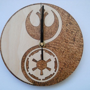 Pirogravírozott Star Wars falióra -  - Meska.hu