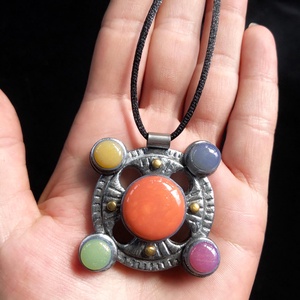 Színes csakra nyaklánc - ékszer - nyaklánc - medálos nyaklánc - Meska.hu