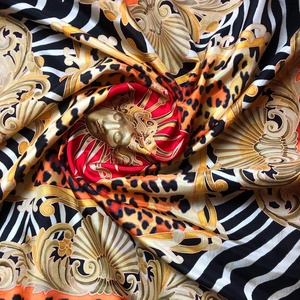 Kézzel festett selyemkendő �Baroque 90x90cm (pongé 8), Ruha & Divat, Sál, Sapka, Kendő, Vállkendő, Selyemfestés, MESKA