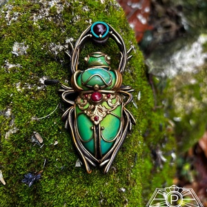 Szkarabeusz bross, Ékszer, Kitűző és Bross, Ékszerkészítés, Gyurma, MESKA