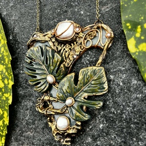 Filodendron nyaklánc - ékszer - nyaklánc - medálos nyaklánc - Meska.hu