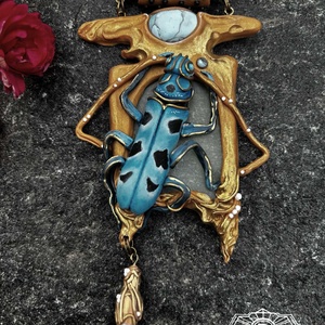 Havasi cincér nyaklánc - Meska.hu