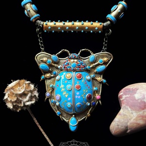 Antik bogár nyaklánc, Ékszer, Nyaklánc, Medálos nyaklánc, Ékszerkészítés, Gyurma, MESKA