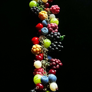 Gyümölcsös karkötő - ékszer - karkötő - bogyós karkötő - Meska.hu