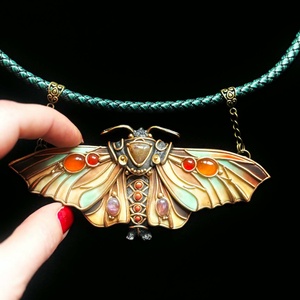 Barna pillangó nyaklánc - ékszer - nyaklánc - medálos nyaklánc - Meska.hu