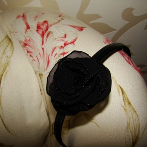 Habrózsás műanyag fekete hajráf  -  - Meska.hu