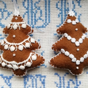 Filc mézes díszek - karácsony - karácsonyi lakásdekoráció - karácsonyfadíszek - Meska.hu