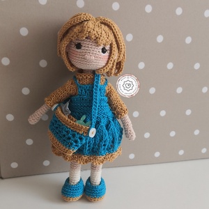 Horgolt baba, öltöztethető amigurumi kislány figura levehető kötött ruhával és cipővel, játék dekoráció - játék & sport - baba & babaház - öltöztethető baba - Meska.hu