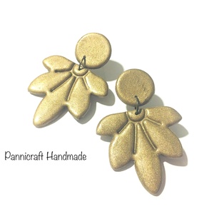 Aranyló gyurma fülbevaló - Meska.hu