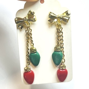 Karácsonyi Fényfüzér  kézműves fülbevaló masnival  - ékszer - fülbevaló - lógó fülbevaló - Meska.hu