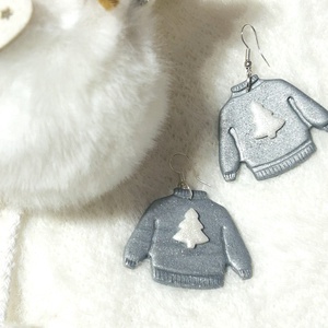 Ezüst �csúnya pulcsi gyurmafülbevaló - ékszer - fülbevaló - lógó fülbevaló - Meska.hu