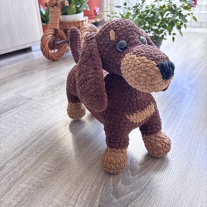 Barni, a horgolt tacskó � puha kutyus ??, Játék & Sport, Plüssállat & Játékfigura, Kutya, Horgolás, MESKA