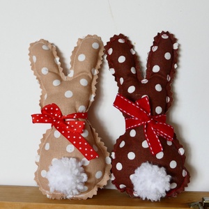 Három, húsvéti textil nyuszi, pom-pom farokkal (pirosak) -  - Meska.hu