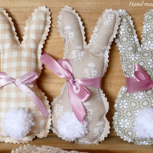 Három, húsvéti textil nyuszi, pom-pom farokkal (drappok) -  - Meska.hu