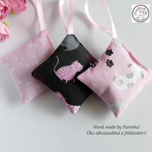 Levendula párnácskák 3 darab /Cicusos-csillagos - otthon & életmód - gyertya, illat, aroma - illatzsák - Meska.hu