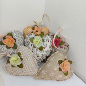 Kézműves  virágos szív dísz Pannikától - otthon & életmód - dekoráció - dísztárgy - Meska.hu