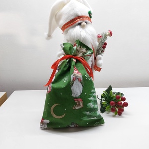 Mikulászsak zöld pamutvászon alaponlapon  - Meska.hu