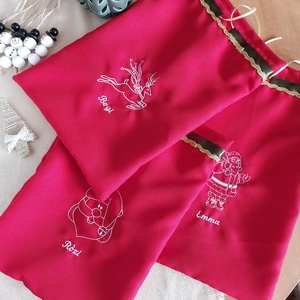 AKCIÓ! Névre HÍMZETT mikulászsák 2400 Helyett.. (Télapós fehér hímzéssel) - Meska.hu