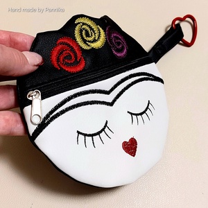 Frida Kahlo mintás nesszesszer, pénztárca, bármittartó. Frida hímzéssel - Meska.hu