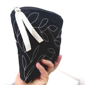 Szövet, neszesszer, kistáska,  pénztárca, irattartó, bármitartó, Táska & Tok, Neszesszer, Varrás, Hímzés, MESKA