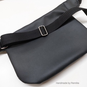 Fekete textilbőr átvethető táska - táska & tok - kézitáska & válltáska - vállon átvethető táska - Meska.hu