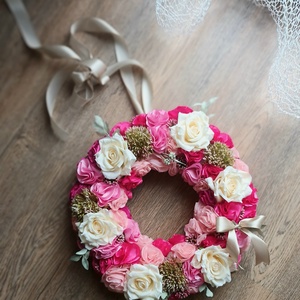 Rózsa selyemvirág kopogtató - otthon & életmód - dekoráció - ajtó- és ablak dekoráció - ajtódísz & kopogtató - Meska.hu