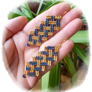 Kék-arany szövött mintás gyöngy fülbevaló - ékszer - fülbevaló - lógó fülbevaló - Meska.hu