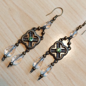 Bronz-kristálycseppes fülbevaló, Ékszer, Fülbevaló, Rojtos fülbevaló, Ékszerkészítés, Gyöngyfűzés, gyöngyhímzés, MESKA