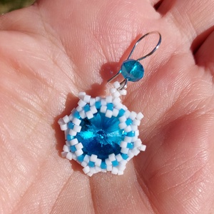 Kék Swarowski köves fülbevaló - ékszer - fülbevaló - lógó fülbevaló - Meska.hu Kék Swarowski köves fülbevaló - ékszer - fülbevaló - lógó fülbevaló - Meska.hu