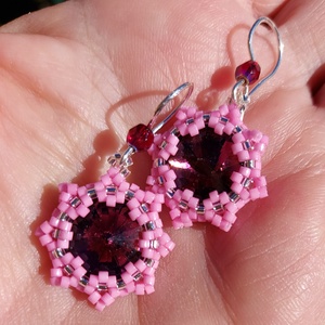 Rózsaszín Swarowski köves fülbevaló - ékszer - fülbevaló - lógó fülbevaló - Meska.hu Rózsaszín Swarowski köves fülbevaló - ékszer - fülbevaló - lógó fülbevaló - Meska.hu