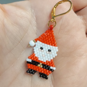 Icipici Mikulás gyöngyfülbevaló  - ékszer - fülbevaló - lógó fülbevaló - Meska.hu