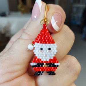 Icipici Mikulás gyöngyfülbevaló  - ékszer - fülbevaló - lógó fülbevaló - Meska.hu