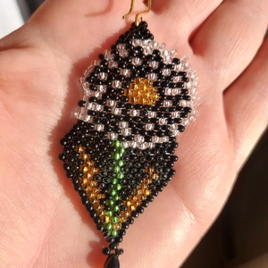 Pitypangos gyöngyfülbevaló - ékszer - fülbevaló - lógó fülbevaló - Meska.hu