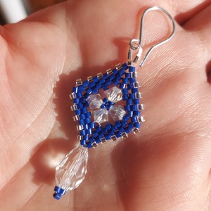 Sötétkék Swarovski gyöngyfülbevaló - ékszer - fülbevaló - lógó fülbevaló - Meska.hu