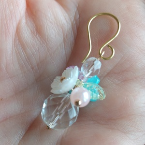 Tavaszi kristály gyöngyfülbevaló - ékszer - fülbevaló - lógó fülbevaló - Meska.hu