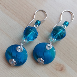 Kék gyöngyfülbevaló - Meska.hu