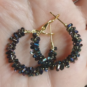 Kék gyöngyös karika fülbevaló - ékszer - fülbevaló - karika fülbevaló - Meska.hu