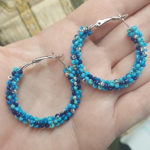 Kék karika gyöngyfülbevaló - ékszer - fülbevaló - karika fülbevaló - Meska.hu