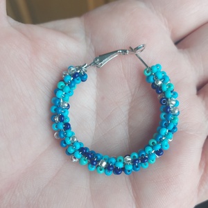 Kék karika gyöngyfülbevaló - ékszer - fülbevaló - karika fülbevaló - Meska.hu