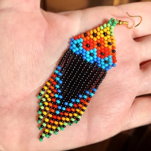 Szivárványvirágos gyöngyfülbevaló - ékszer - fülbevaló - rojtos fülbevaló - Meska.hu