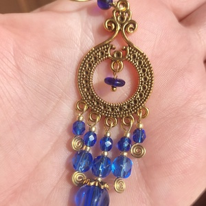 Királykék-arany gyöngyfülbevaló - ékszer - fülbevaló - lógó fülbevaló - Meska.hu