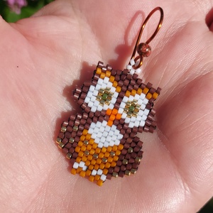 Baglyocska gyöngyfülbevaló  - ékszer - fülbevaló - lógó fülbevaló - Meska.hu